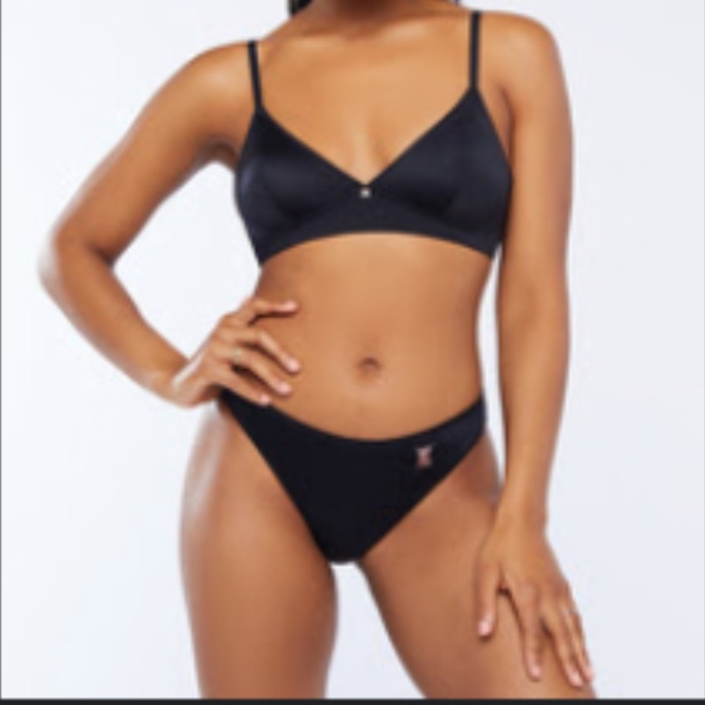 Savage X Fenty MICROFIBER HIGH LEG BIKINI LOGO